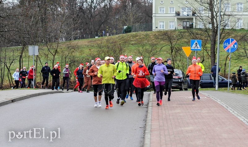 Biegacze okazali się bardzo hojni. A to wszystko dla Sandry zdjęcie nr 216171