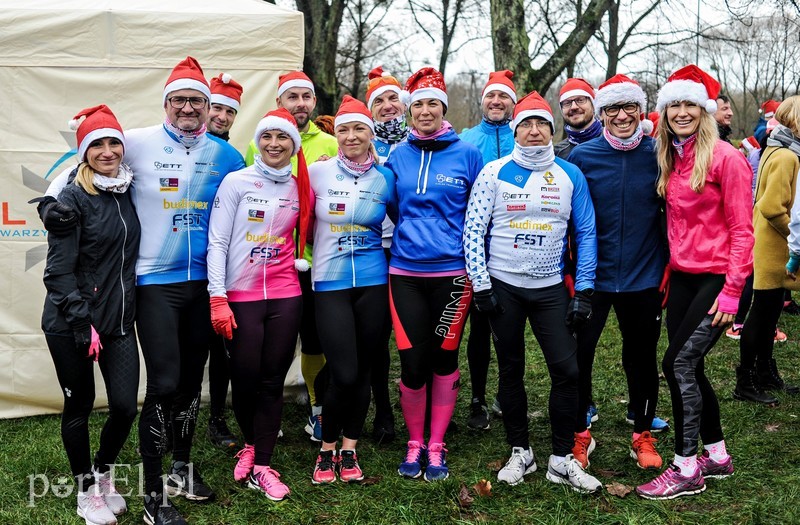 Biegacze okazali się bardzo hojni. A to wszystko dla Sandry zdjęcie nr 216138