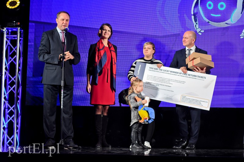 5-milionowy pasażer na lotnisku w Gdańsku! zdjęcie nr 216575