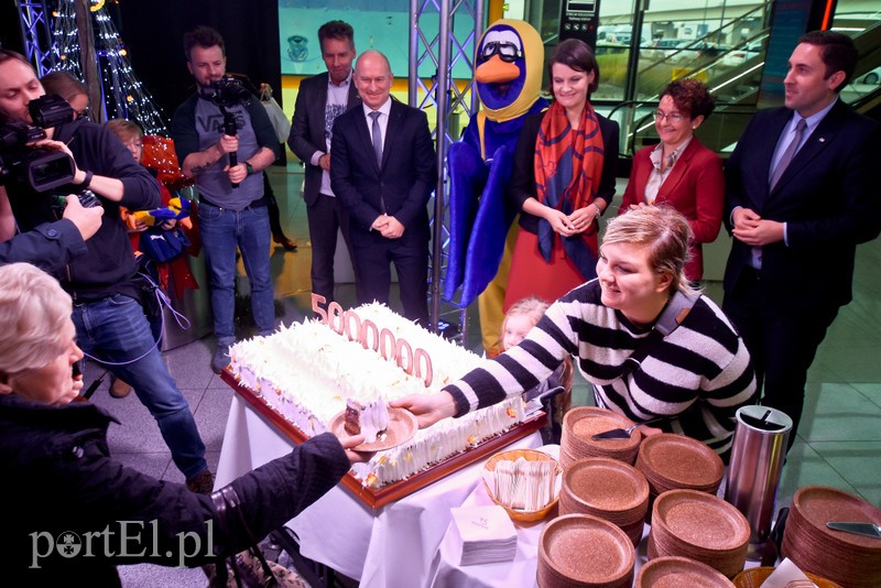 5-milionowy pasażer na lotnisku w Gdańsku! zdjęcie nr 216579