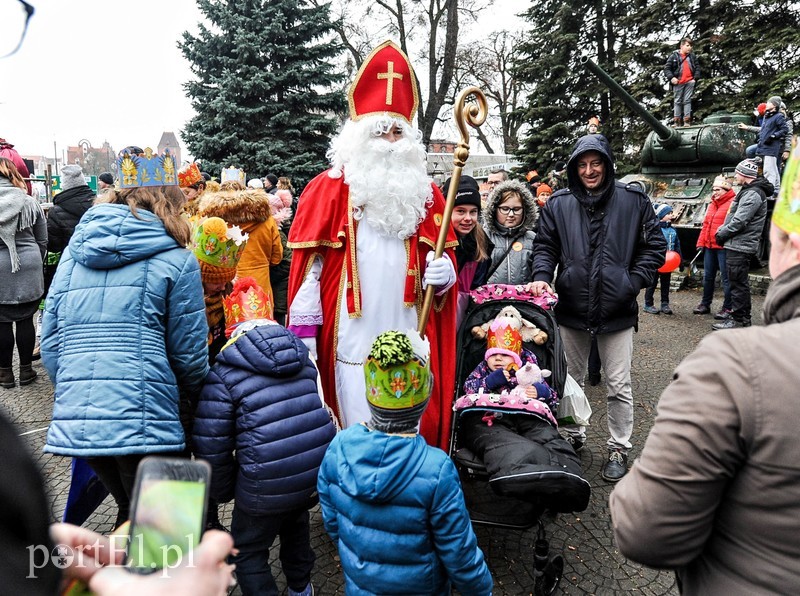 Trzej Królowie przejechali przez miasto zdjęcie nr 217574