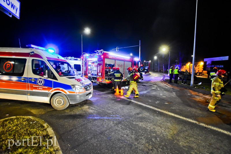 Czołowe zderzenie dwóch toyot na ul. Warszawskiej zdjęcie nr 217612