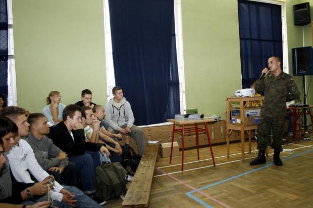 Promocja wojska wśród maturzystów zdjęcie nr 17598