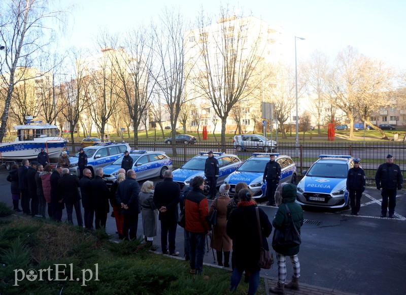 Będą pływać i jeździć nowym sprzętem zdjęcie nr 219774