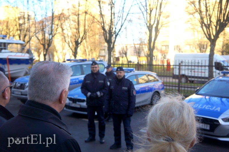 Będą pływać i jeździć nowym sprzętem zdjęcie nr 219777