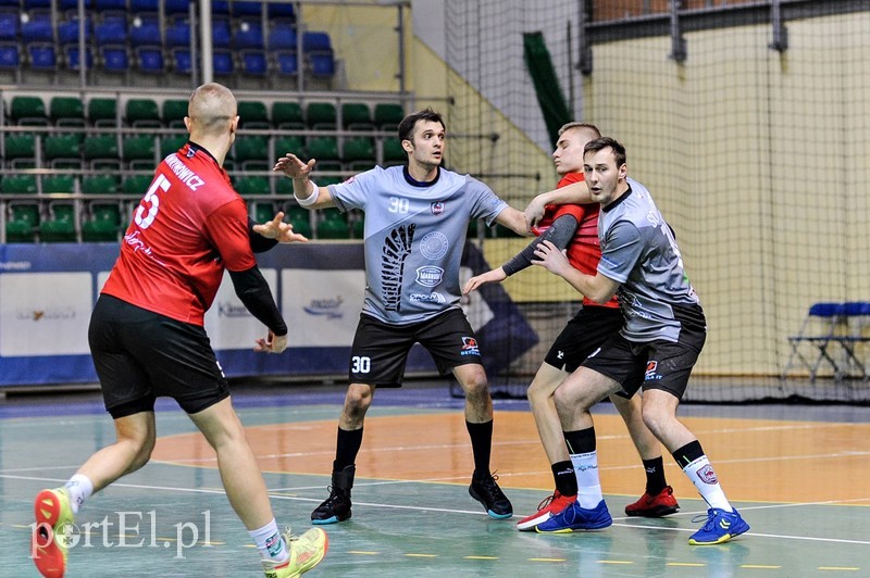 Smutny początek drugiej rundy zdjęcie nr 220543