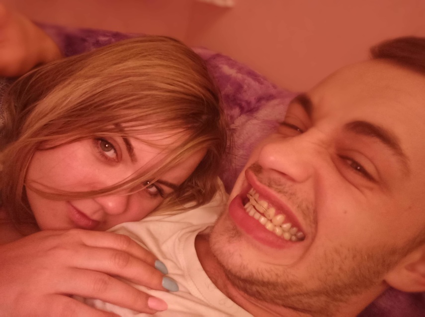 Najbardziej moją kobietę cenie za szczerość oraz to jaką mi daje miłość.
Kamil