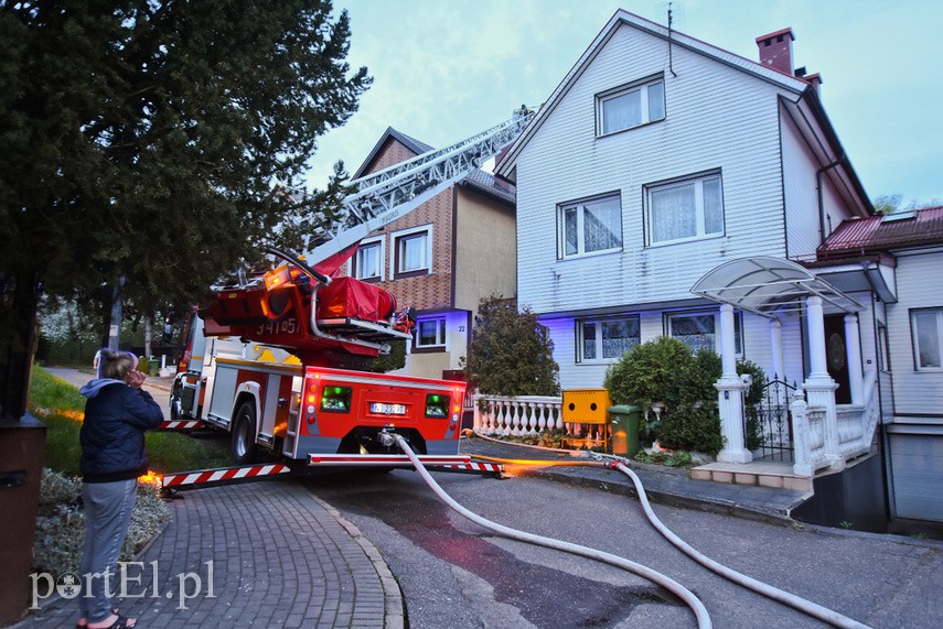 Elbląg Pożar dachu domu jednorodzinnego przy ul. Warmińskiej