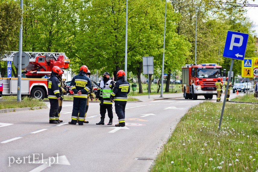 Alarm bombowy w Urzędzie Skarbowym w Elblągu zdjęcie nr 223683