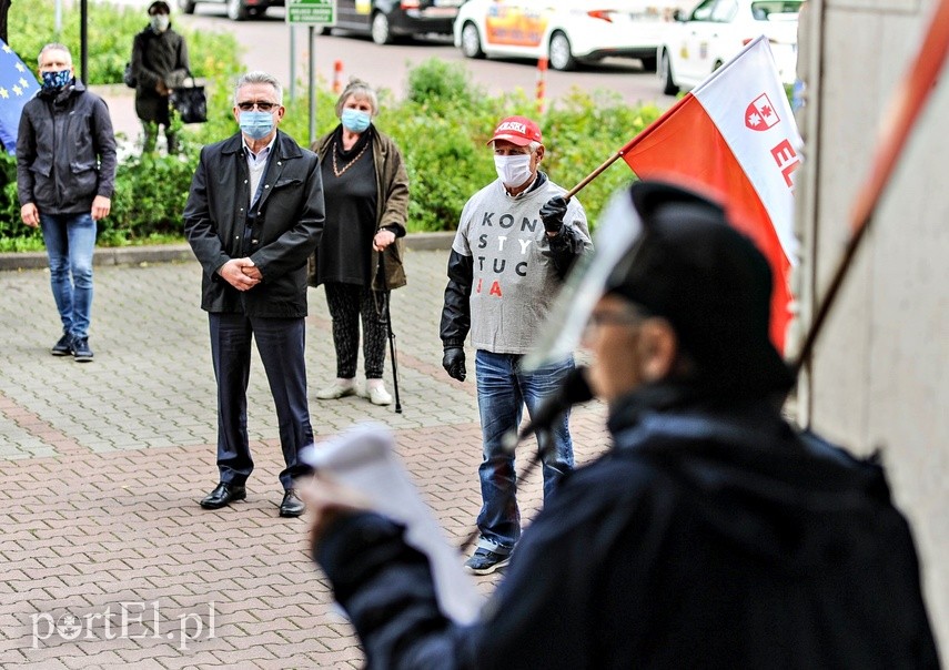 Protestowali w obronie sędziego zdjęcie nr 224643