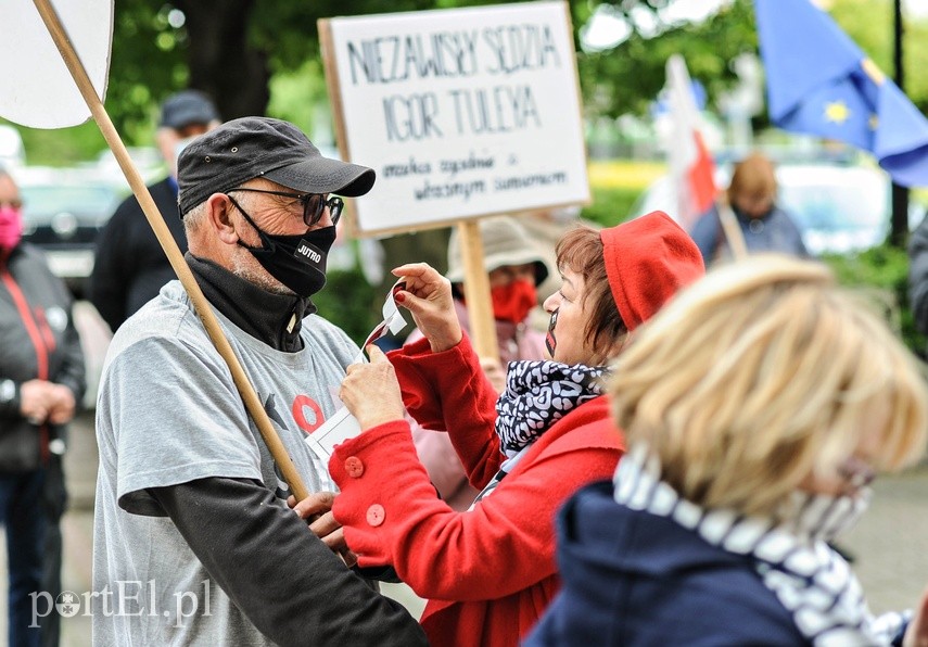 Protestowali w obronie sędziego zdjęcie nr 224635