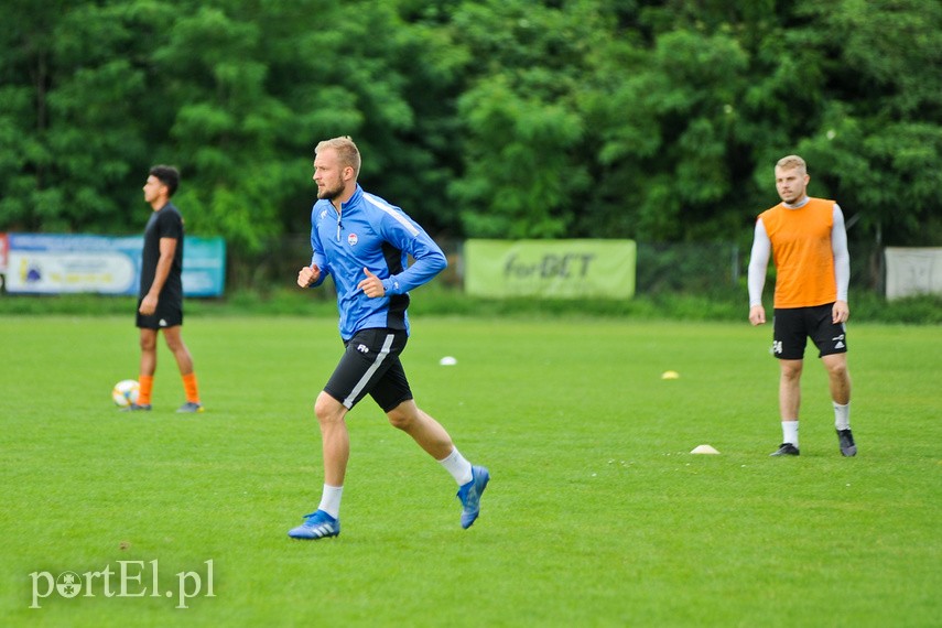 Pomarańczowo - czarny początek sezonu zdjęcie nr 226671