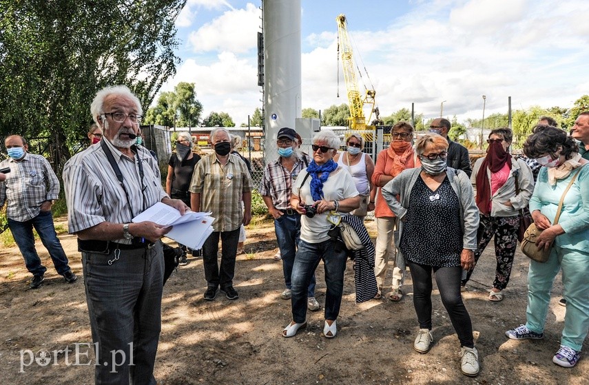 Na prawo most, na lewo most, a dołem Elbląg płynie zdjęcie nr 227036