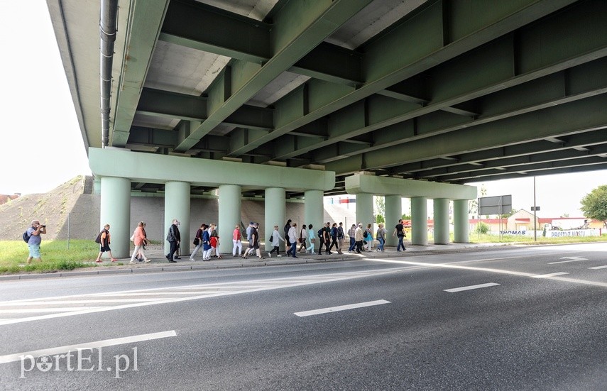 Na prawo most, na lewo most, a dołem Elbląg płynie zdjęcie nr 227039