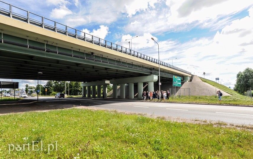 Na prawo most, na lewo most, a dołem Elbląg płynie zdjęcie nr 227040