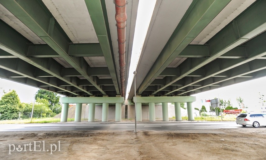 Na prawo most, na lewo most, a dołem Elbląg płynie zdjęcie nr 227038