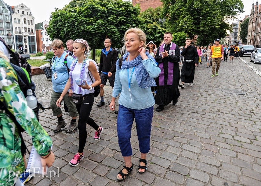 "Prosimy o to, żeby pandemia się skończyła". Ruszyła elbląska pielgrzyma piesza zdjęcie nr 227156