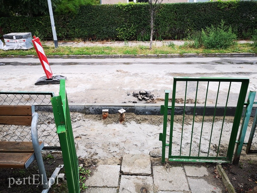 Czytelnik: Nasz codzienny dylemat, to jak przerzucić dziecko przez płot zdjęcie nr 229368