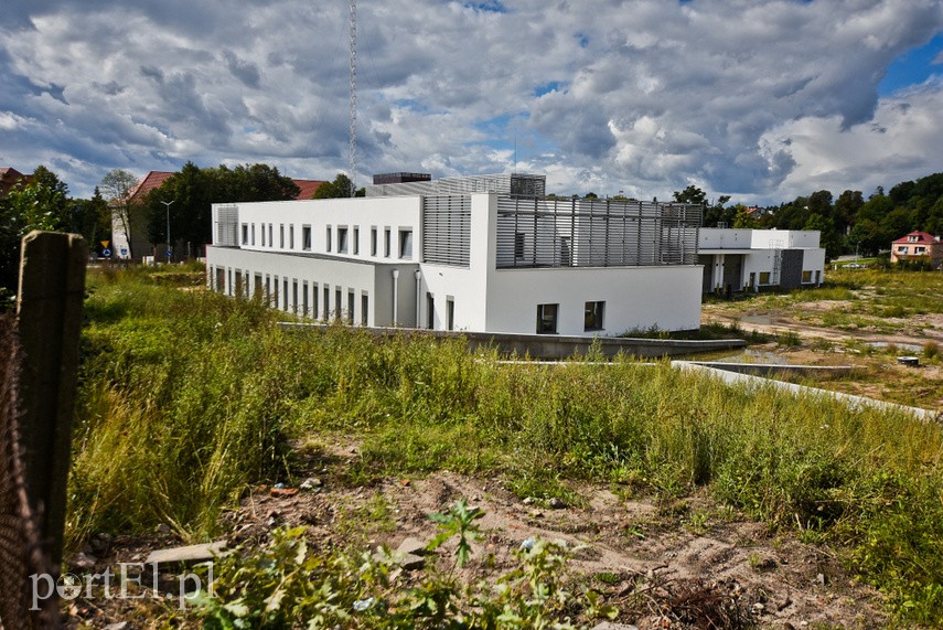 Strażnica czeka na wykończenie zdjęcie nr 229683