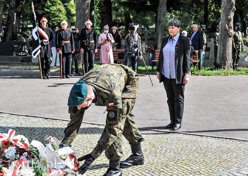 "Mimo brutalnych represji zachowali polskość" zdjęcie nr 230289