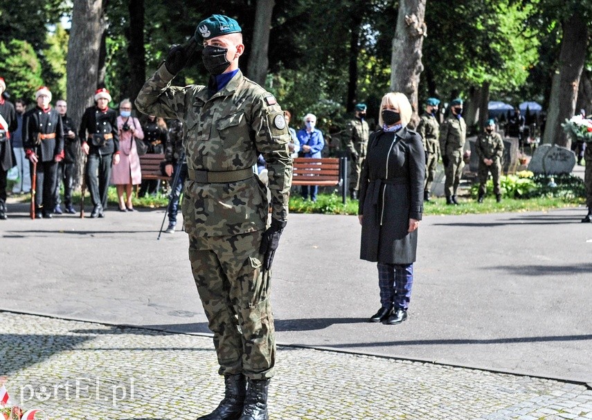"Mimo brutalnych represji zachowali polskość" zdjęcie nr 230286