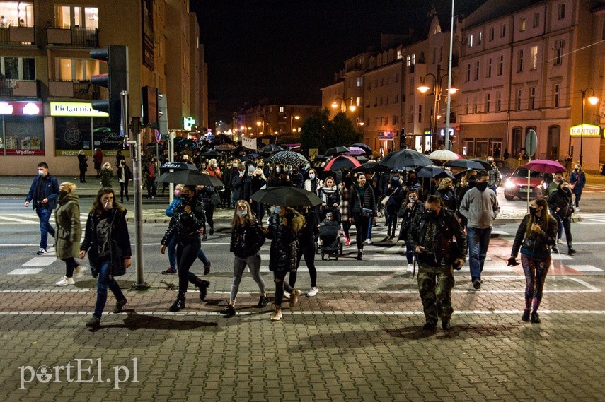 #Piekłokobiet. Elblążanie protestują zdjęcie nr 231915