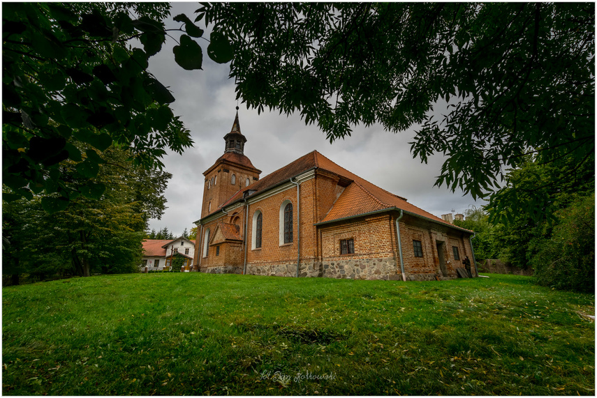 Gmina Godkowo w obiektywie. Jesienny plener „Tańcząc z kotami” zdjęcie nr 232198