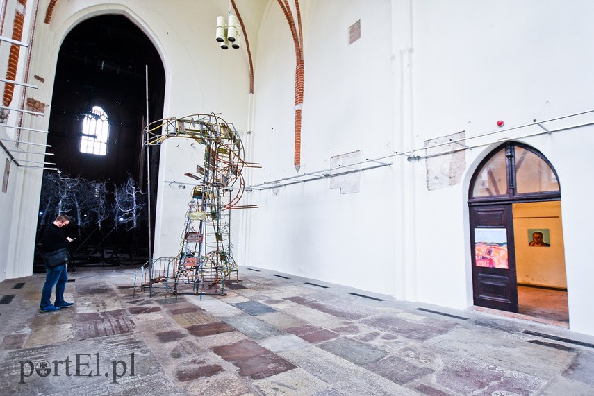 Wystawa jak spojrzenie przez pryzmat zdjęcie nr 232325