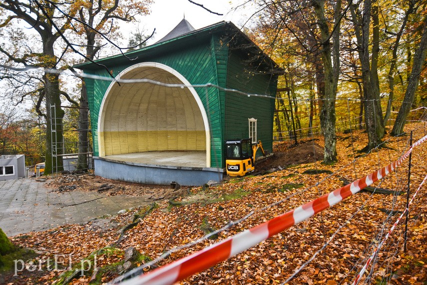 Rozpoczął się remont muszli w Bażantarni zdjęcie nr 232428