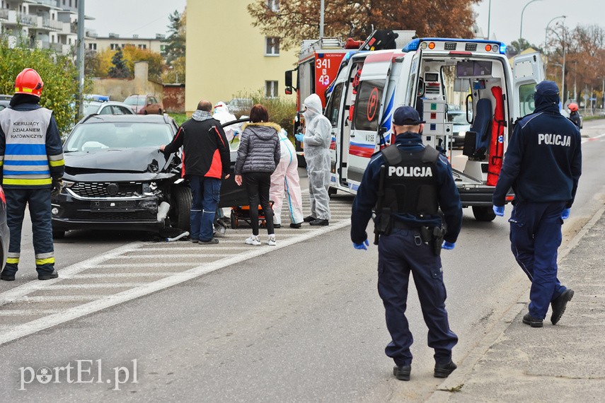 Kolizja fiata z audi na al. Grunwaldzkiej zdjęcie nr 232813