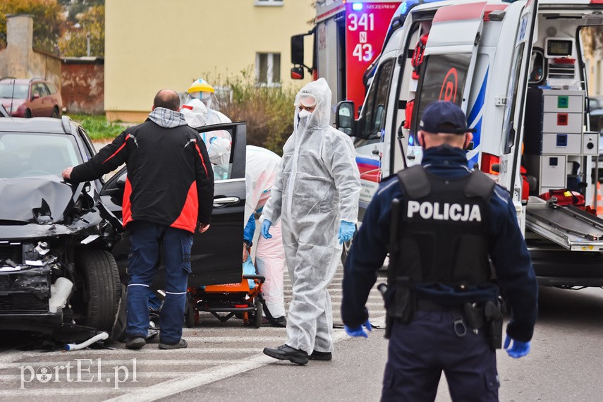 Kolizja fiata z audi na al. Grunwaldzkiej zdjęcie nr 232812