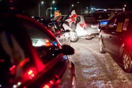 \"Samochodowy spacer\" z Elbląskim Strajkiem Kobiet