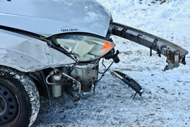 Zderzenie forda z jaguarem na ul. Browarnej