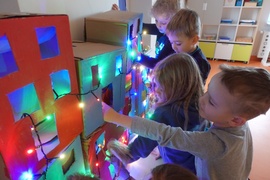 Przedszkolaki z Dwujęzycznego Niepublicznego Przedszkola „Mieszko I” programują roboty Photon!