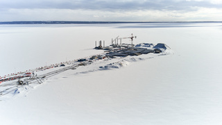 Atak zimy nie opóźnił prac na Mierzei