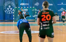 Długi przestój i porażka Startu z liderkami