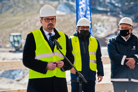Kanał powstaje zgodnie z planem
