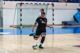 Hanza wygrywa z liderem