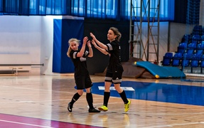 Hanza wygrywa z liderem