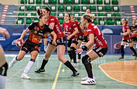 O włos od niespodzianki