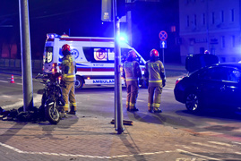 Zderzenie skutera z bmw na ul. Płk. Dąbka