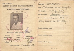 Żółto-biało-niebieska saga rodzinna