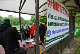 A może tędy powinna iść droga?  (Sprawa Wschodniej) 