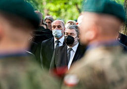 Ostatnie pożegnanie Jerzego Wilka. Obecni premier i prezes PiS