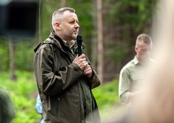 \"Tysiąc drzew na minutę\"