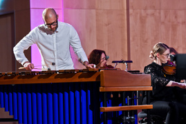 Batuta, marimba i muzyczny egzamin