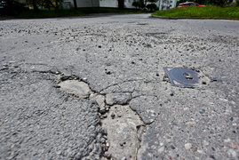 Czytelnik: \"Stan tych ulic to jakaś katastrofa\"