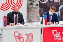 V4, czyli ministrowie obrony w Elblągu