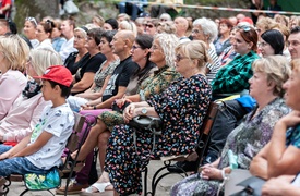 Niedźwiedź się oświadczył