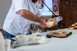 Słodkie Włochy na talerzu. Warsztaty kulinarne w bibliotece